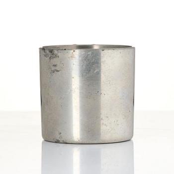 Firma Svenskt Tenn, a pewter and brass cup model "A 2196", Stockholm, 1957.