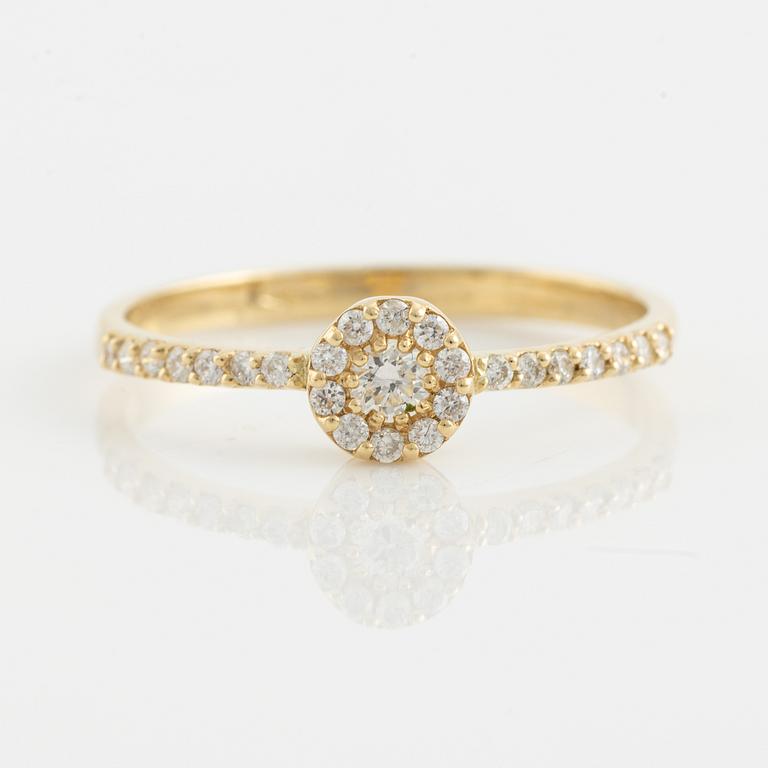 Brilliant cut diamond ring.