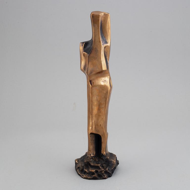 A signed bronze sculpture by Pipin Henderson.