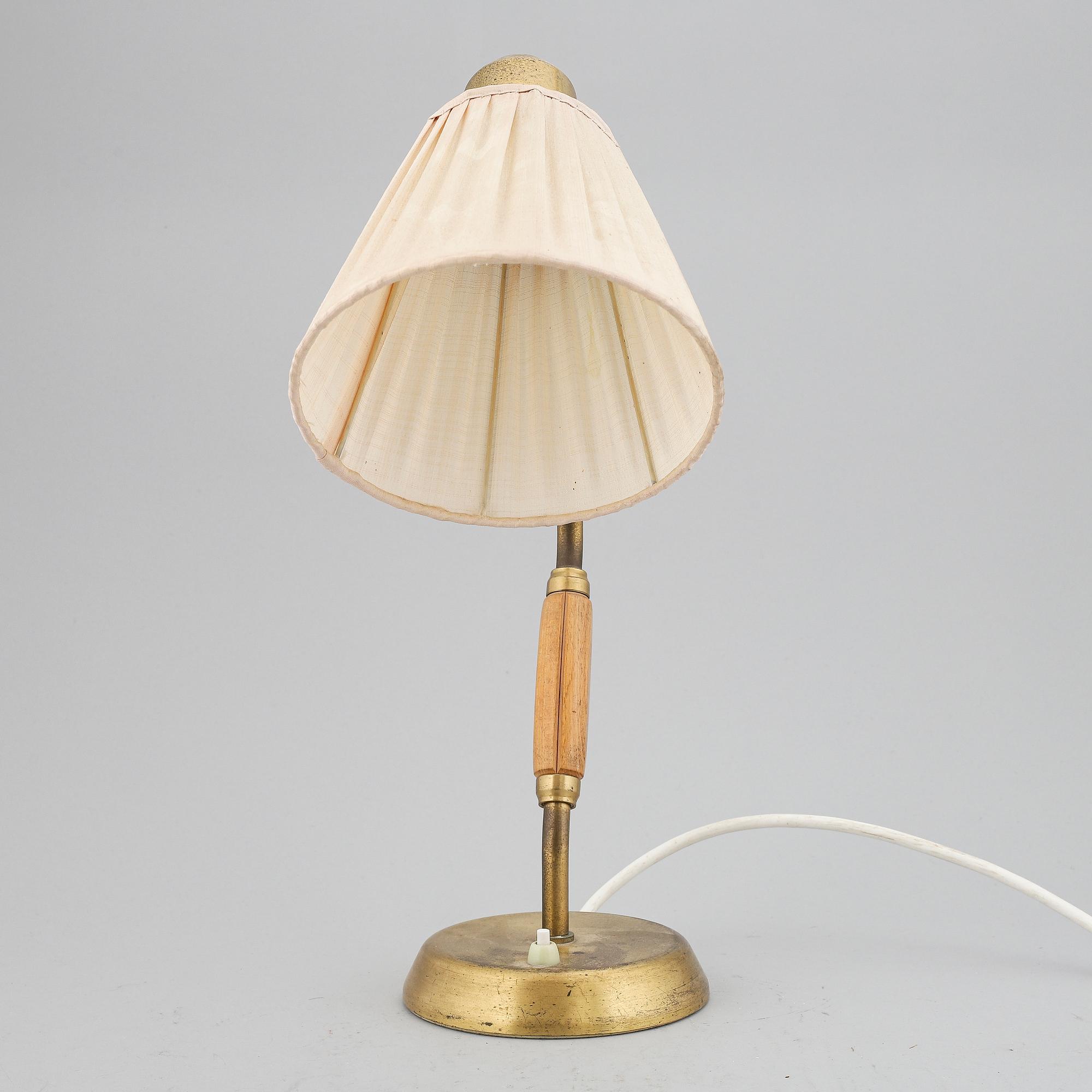 A late 20th Century table light.