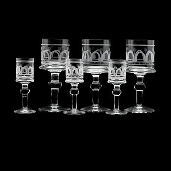 VINGLAS, 15 st samt SNAPSGLAS, 14 st, 1900-talets andra hälft.