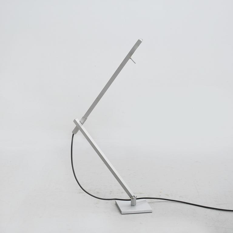 BORDSLAMPA, "Squadrina", Kai Byok, K.B.Form, omkring år 2000.