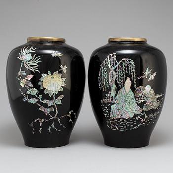 Two Korean vases, enamel on brass, 20th century.