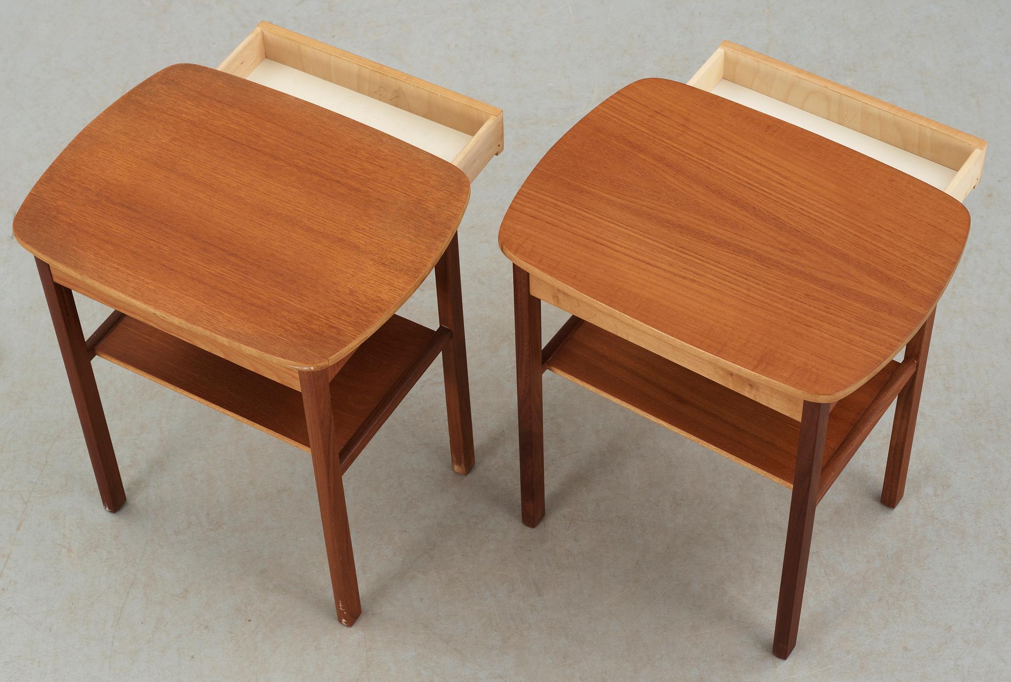 SÄNGBORD, ett par, Svenska möbelfabriken, 1900-talets mitt.