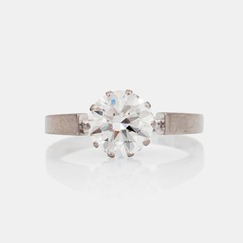 686. A circa 1.90 ct, quality ca I-J/VS old-cut diamond ring. Made by W.A Bolin, Stockholm 1965.