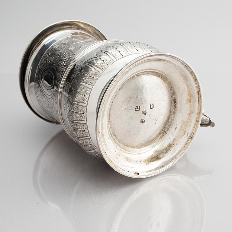 John Moore, dryckeskanna, silver, London 1759.