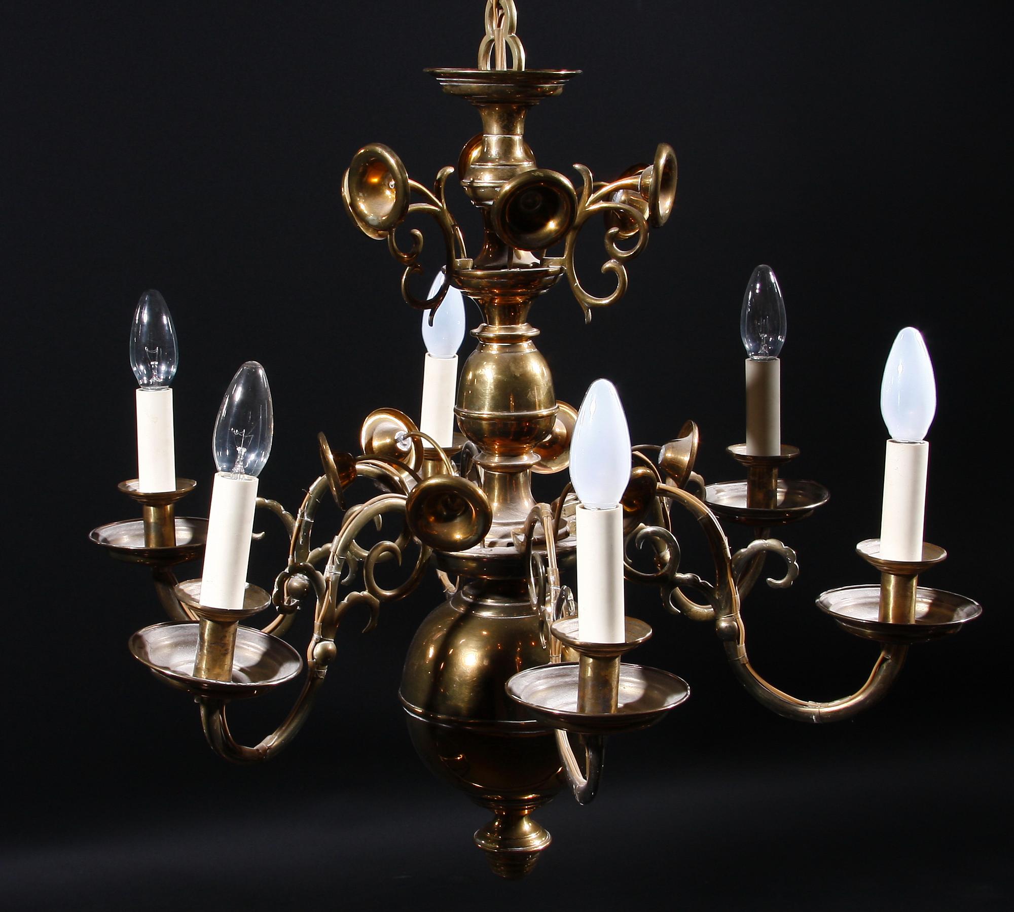 LJUSKRONA, mässing, barockstil, 1900-talets första hälft. H 57.