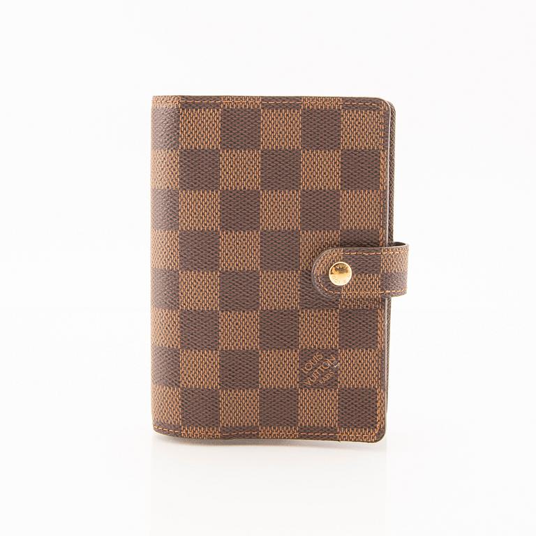 Louis Vuitton medium agenda.