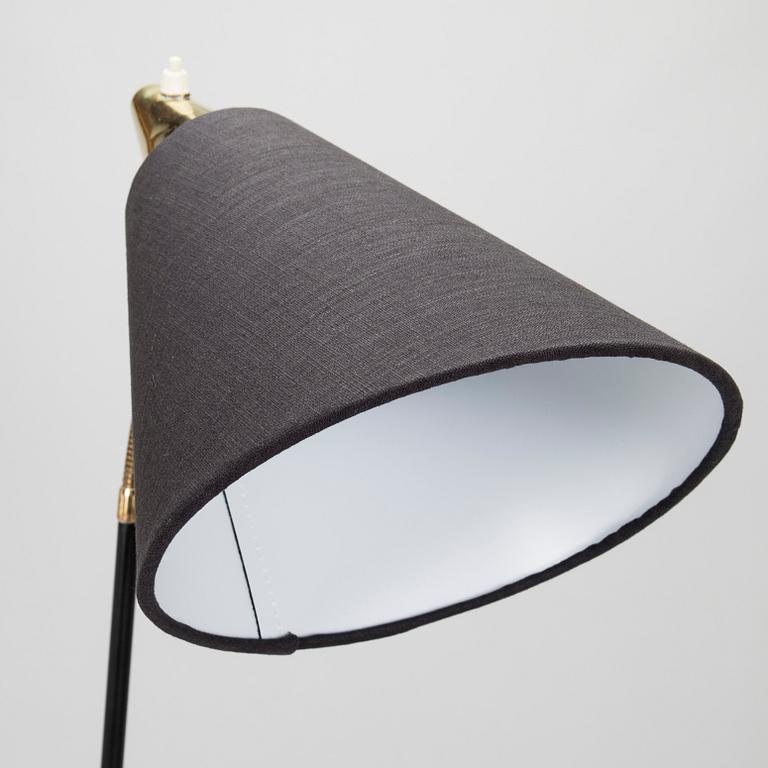 A mid-20th century floor lamp model EN 31 for Itsu.