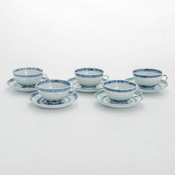 8 kuppia, 5 lautasta, posliini, Kiina, 1900-luvun alku.