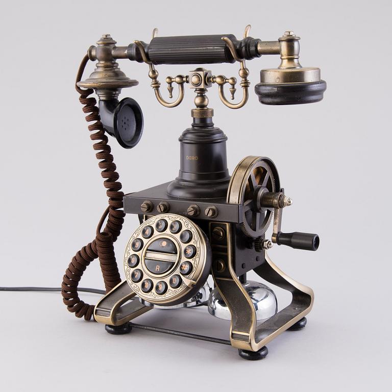 A Doro Audioline Millenium telephone, late 20th century.