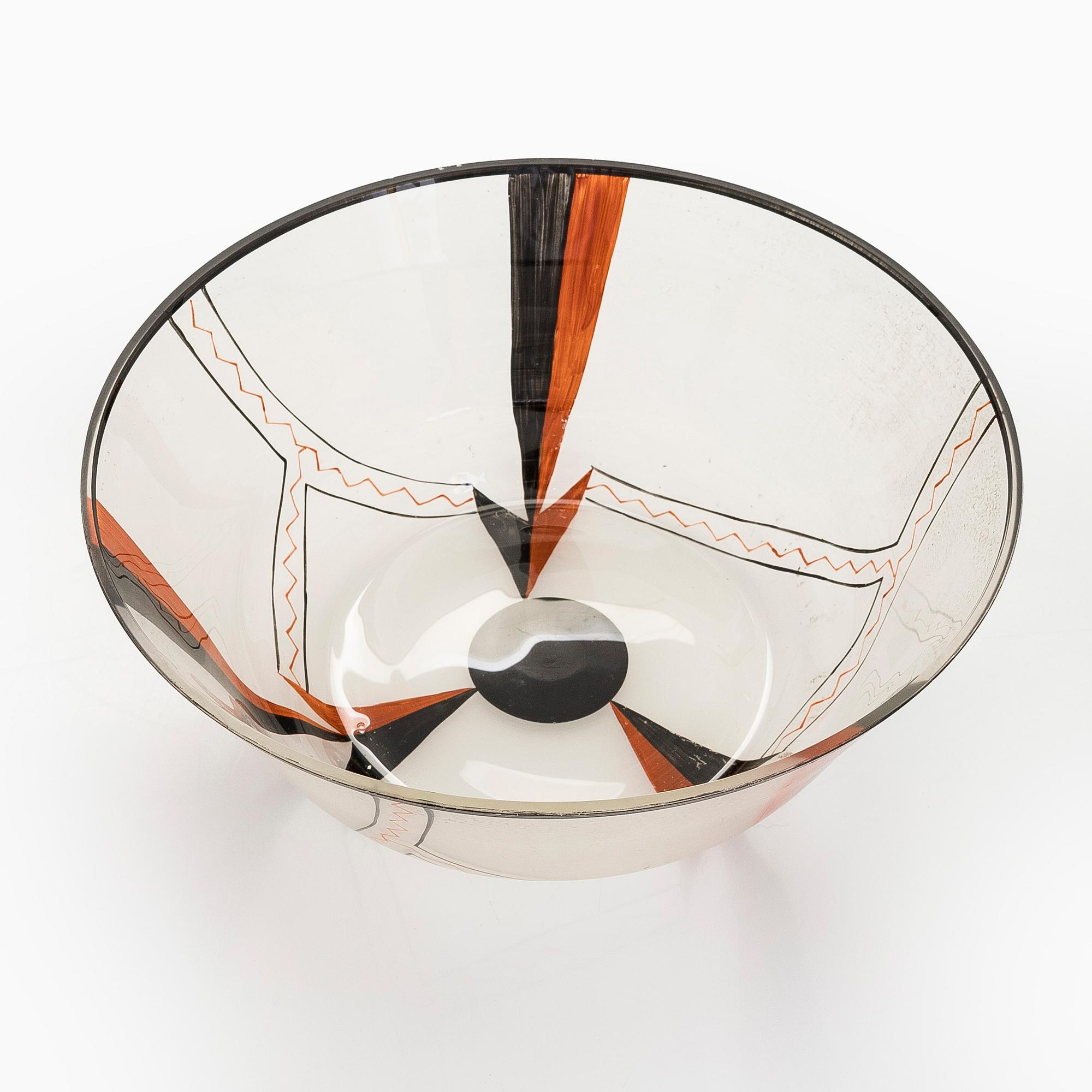 Bowl and 5 plates, glass, 1920s/1930s.