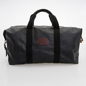 Mulberry, A "Medium Clipper" weekend bag.