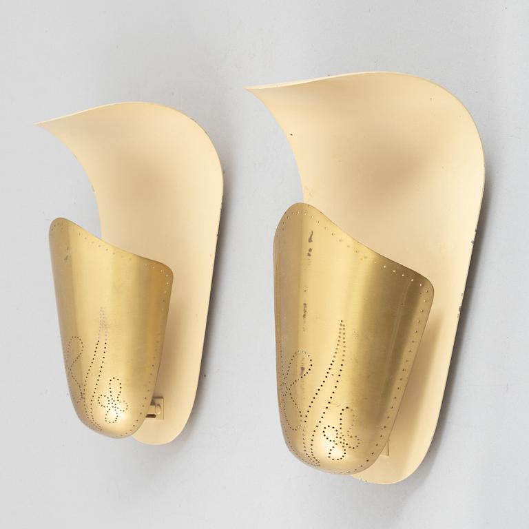 Haraldn Notini, a pair of model "8596" wall lights, Arvid Böhlmarks Lampfabrik, Sweden, 1940's/50's.