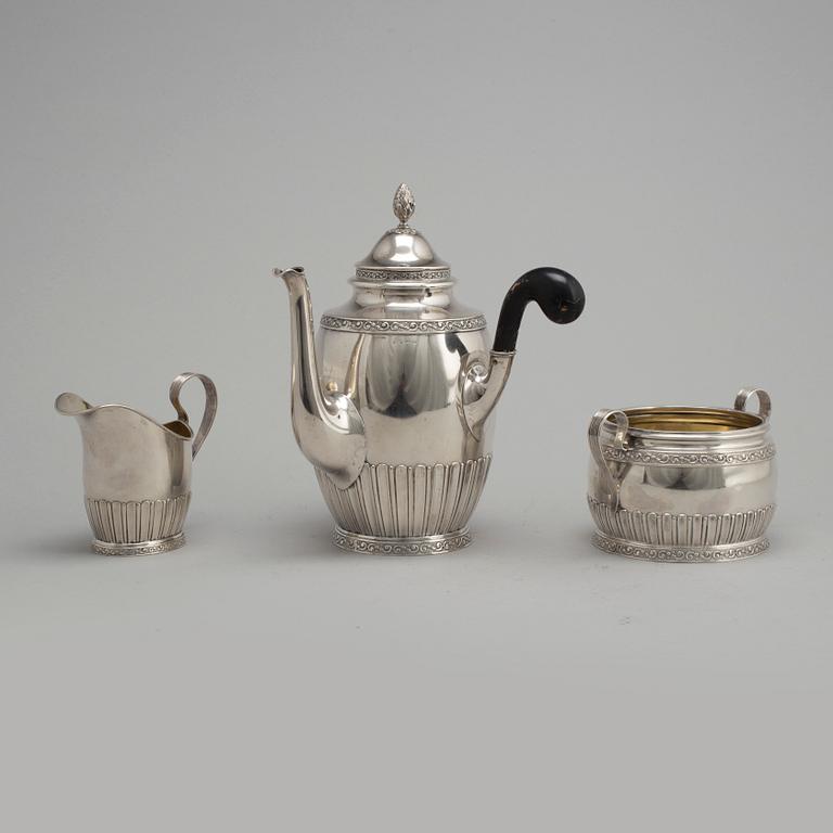 KAFFESERVIS, 3 delar, silver, bland annat Bernhard Hertz AB, Stockholm samt Söderhamn, 1905-17.