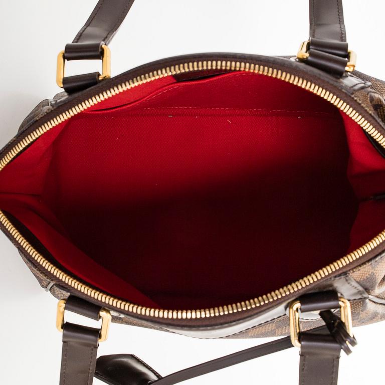 Louis Vuitton, a 'Verona PM' handbag.