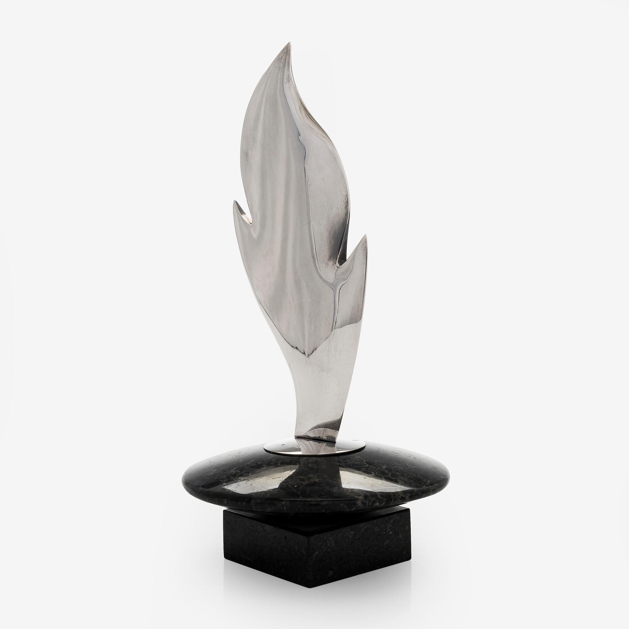 Väinö Lätti, "Palava pensas".