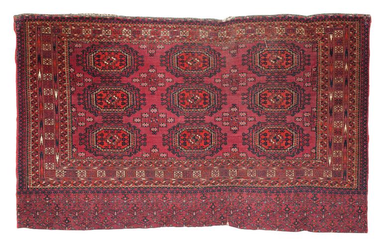 SEMI-ANTIQUE TEKKE CHUVAL. 95 x 155 cm.