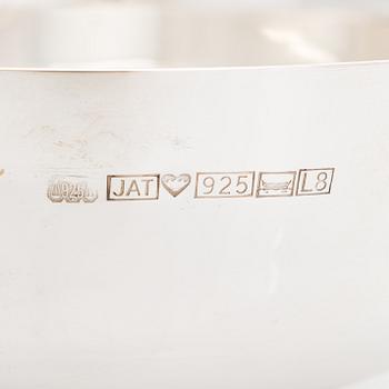 Pekka Piekäinen, two bowls in sterlingsilver och silver, Tarkiainen, Helsinki 1988 and Auran Kultaseppä, Turku 1978.