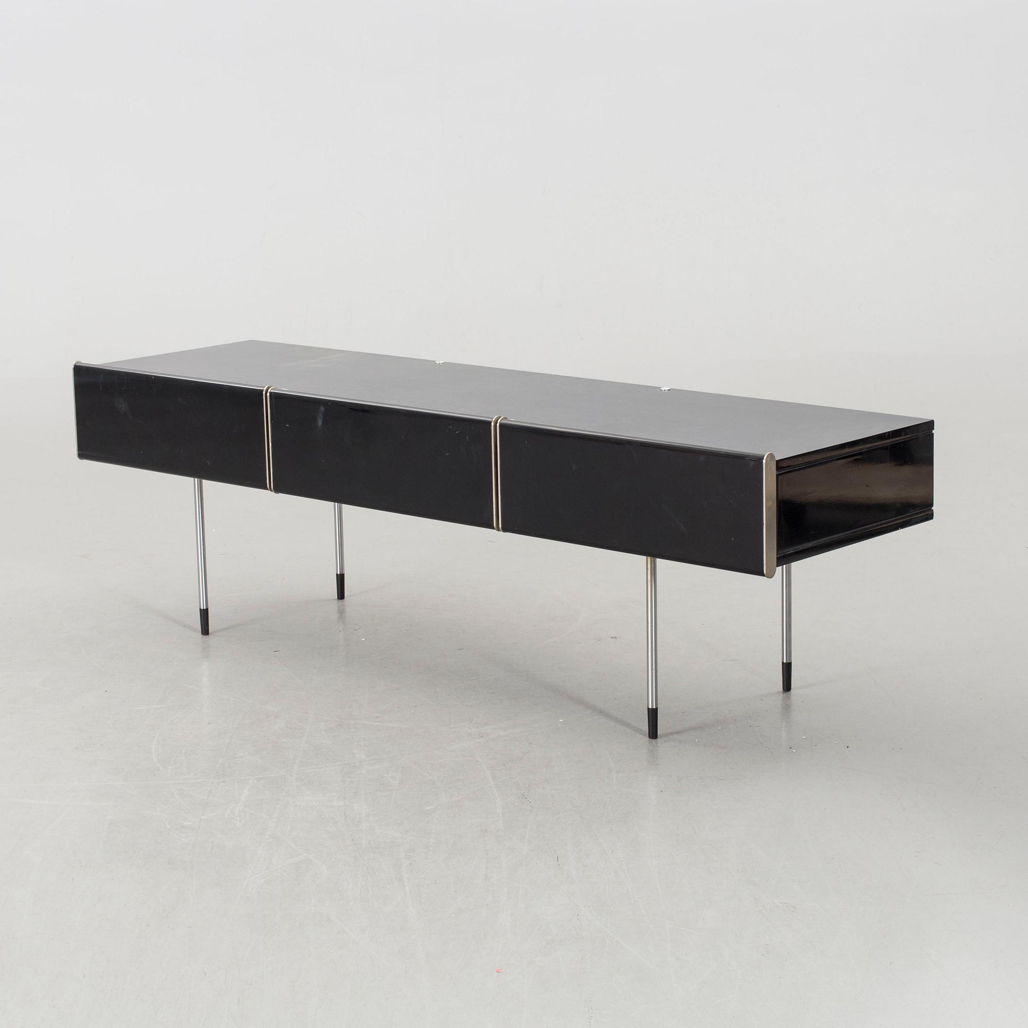 An italian 1970/80's sideboard.