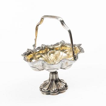 Gustaf Adolf Strömbäck, brödkorg, silver, Helsingfors, Finland, 1844.