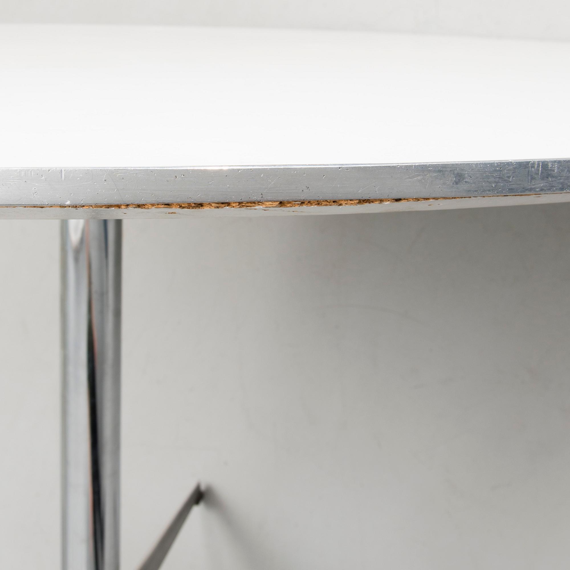 dinner table A826 for Fritz Hansen, 1983.