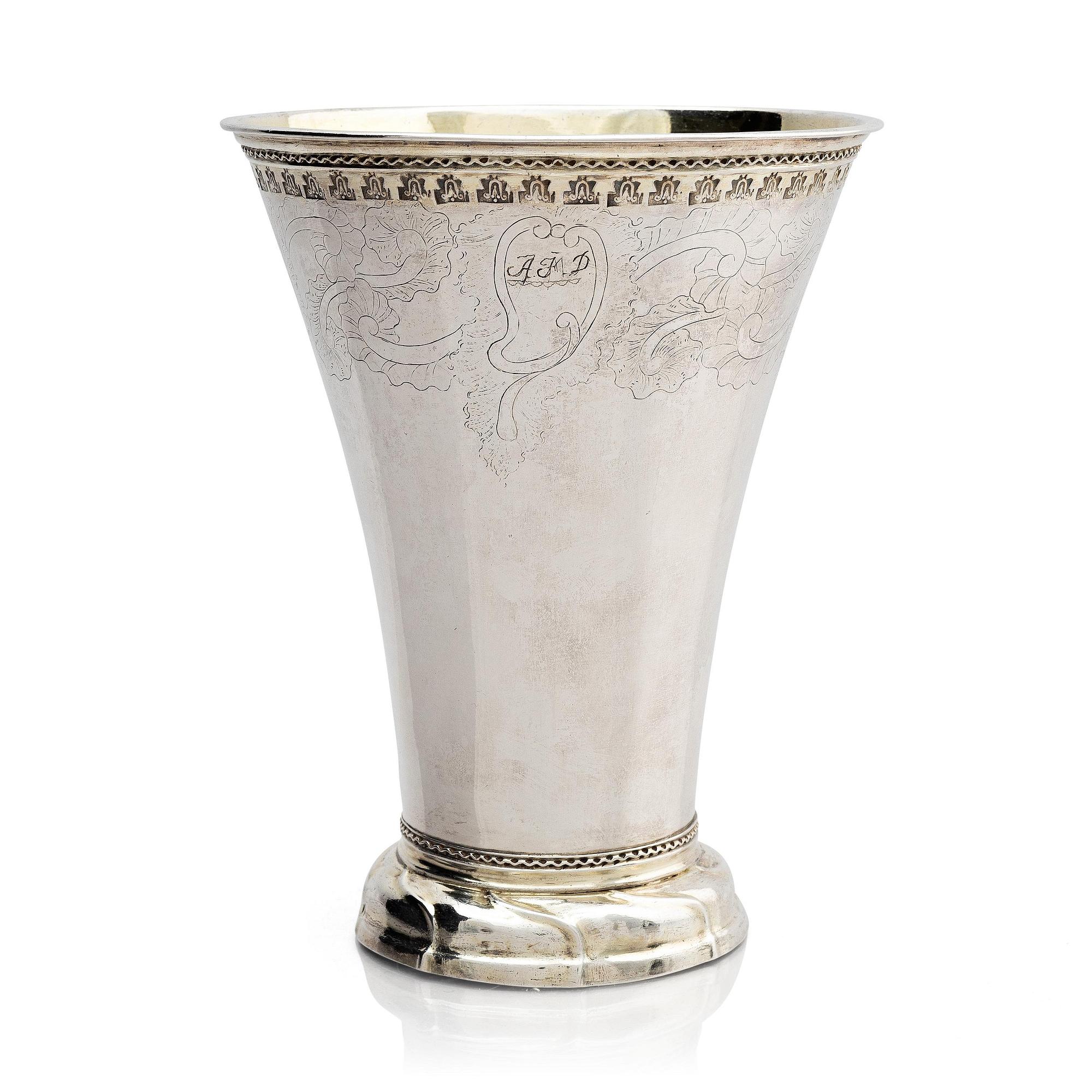 Carl Fahlberg, bägare, delvis förgyllt silver, Uppsala 1760. Rokoko.