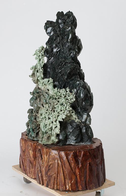 SKULPTUR, jade. Kina, 1900-talets första hälft.