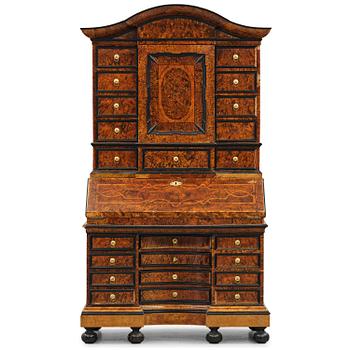 3. A Swedish burr-elm late baroque writing cabinet, first part 18th century.