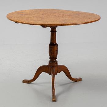 An alder veneered table by J. Sjölin (master 1767-1785).