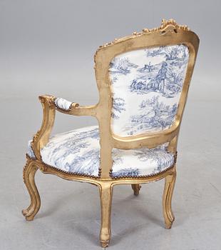 KARMSTOL, rokokostil, 1900-talets andra hälft.