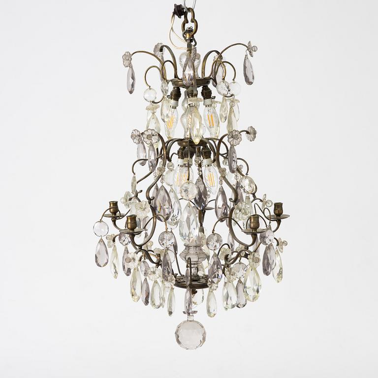 A Rococo style chandelier, early 20th Century.