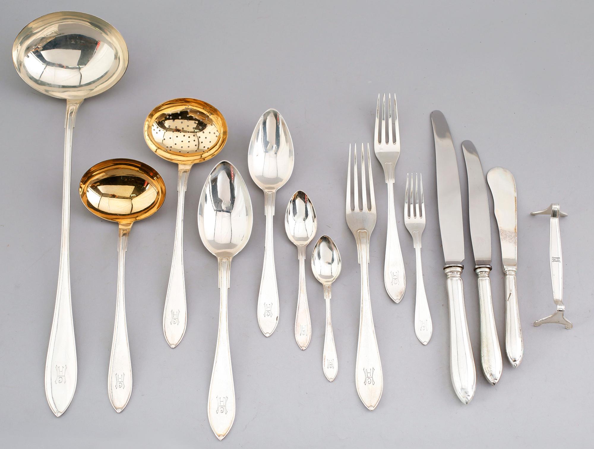 BESTICK, 114 delar,  silver, Stockholm ca 1917. Vikt ca 4639 gram.