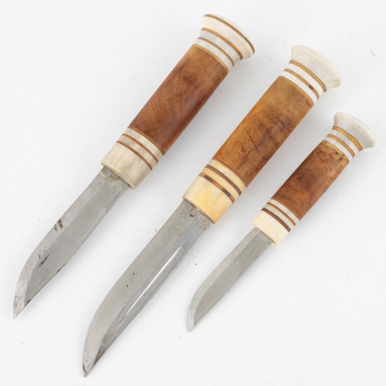 Göran Andersson, three reindeer horn knives signed.