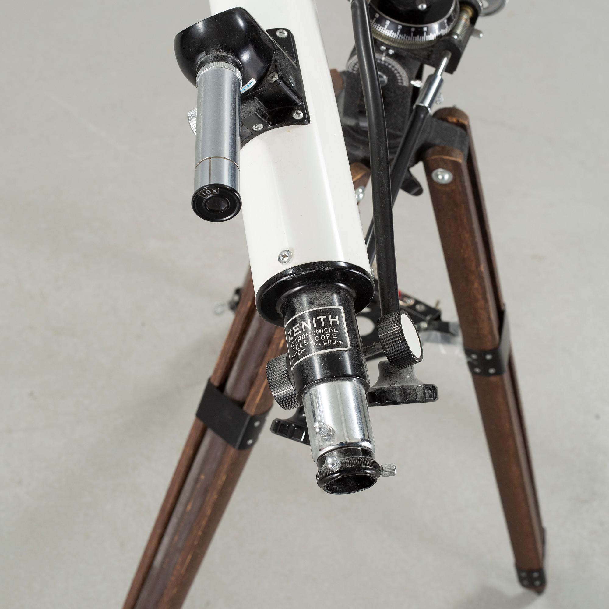 STJÄRNKIKARE / TELESKOP med STATIV, Zenith, 1900-tal.