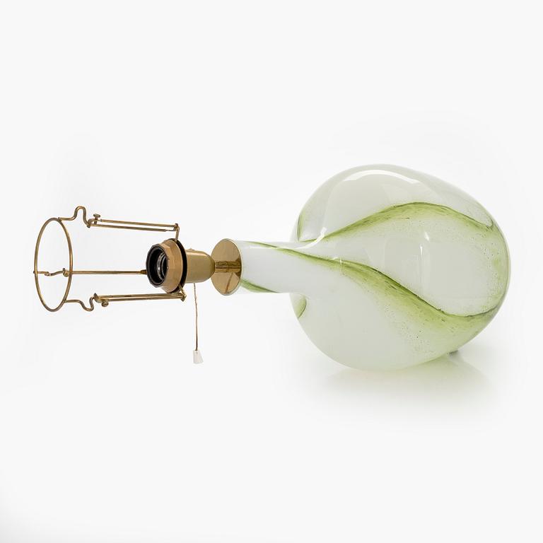 Tamara Aladin, A 'Coral' tablelamp for Riihimäen Lasi Oy, Orno, Finland. In production 1975-1976.
