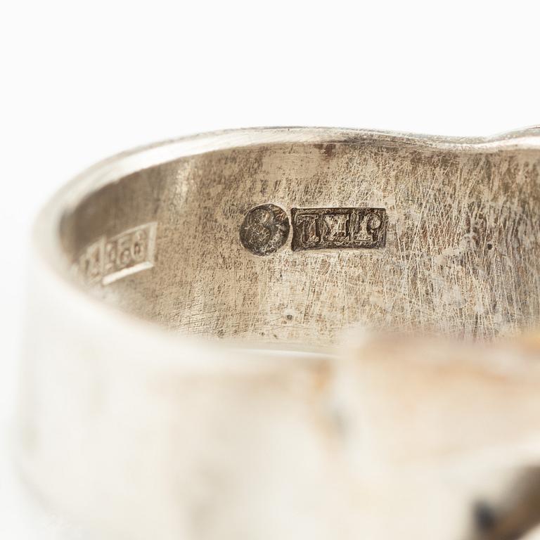 Jan-Christer Lundqvist, ring, sterlingsilver med sten, Skövde 1998.