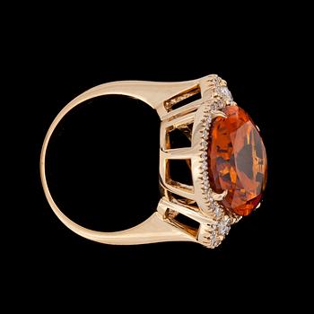 RING, citrine and brilliant cut diamonds, tot. 0.58 cts.
