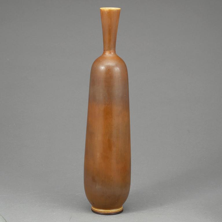 VAS, stengods, Berndt Friberg.