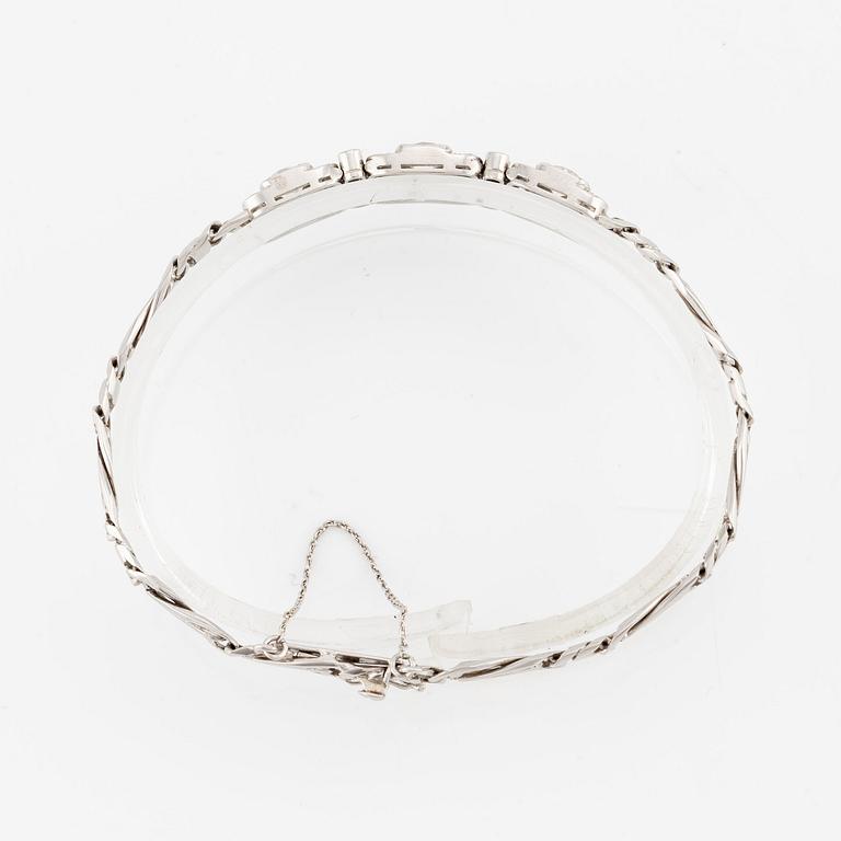 Armband 18K vitguld med gammal- och åttkantslipade diamanter.