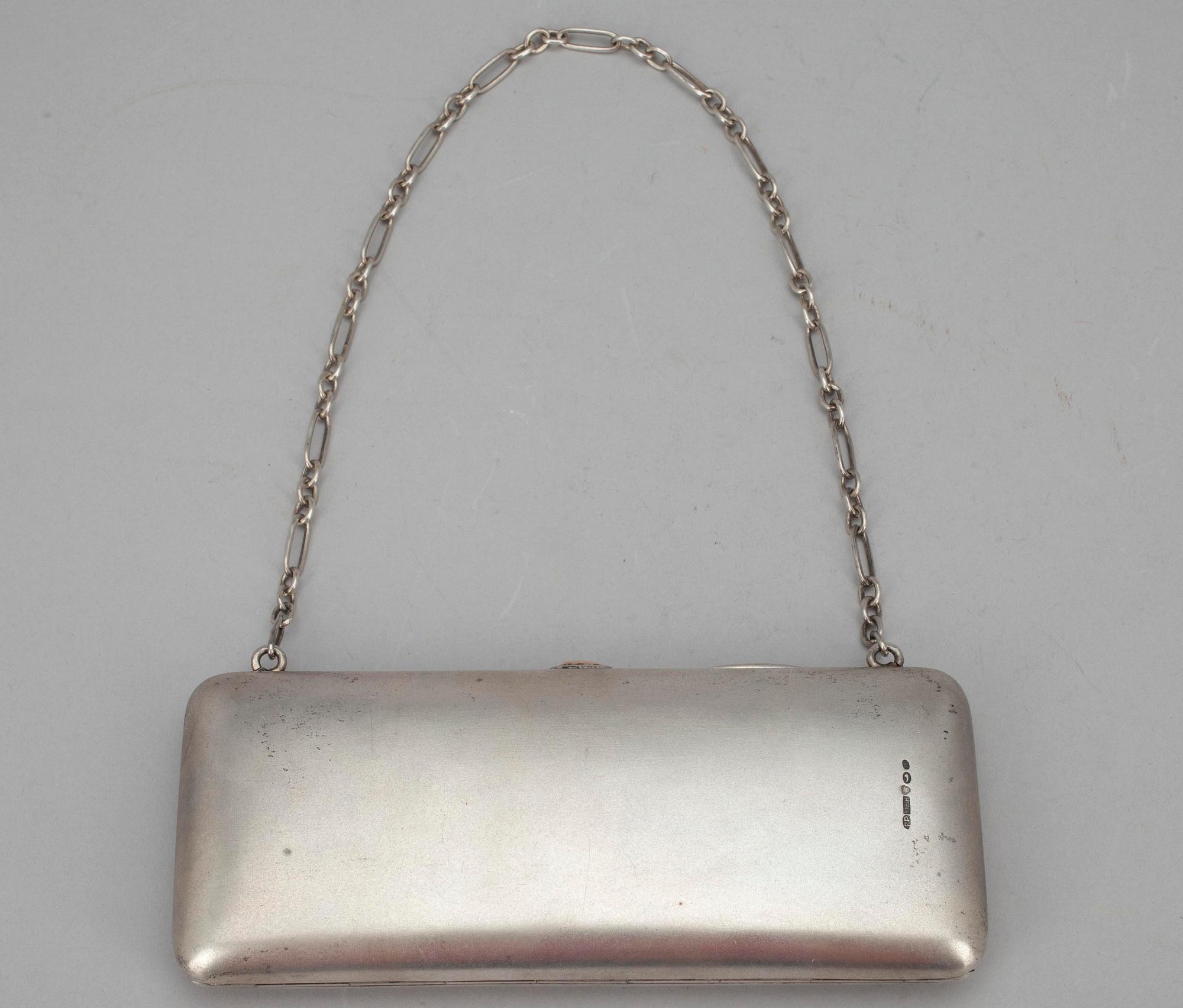 AFTONVÄSKA, 813 silver, guld. P. Pakkanen Helsingfors 1929. Vikt 237 g.