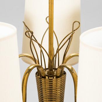 Paavo Tynell, A mid-20th century '9031' chandelier for Taito, Finland.