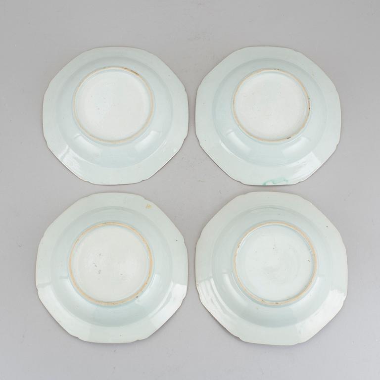BÄRTALLRIKAR, 4 st. kompaniporslin, Kina, Qingdynastin, Qianlong (1736-95).