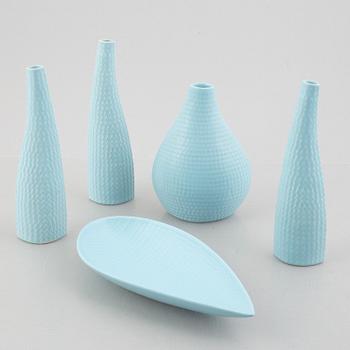 Stig Lindberg, vaser och skålar, 5 st, "Reptil", Gustavsberg, 1953-63.