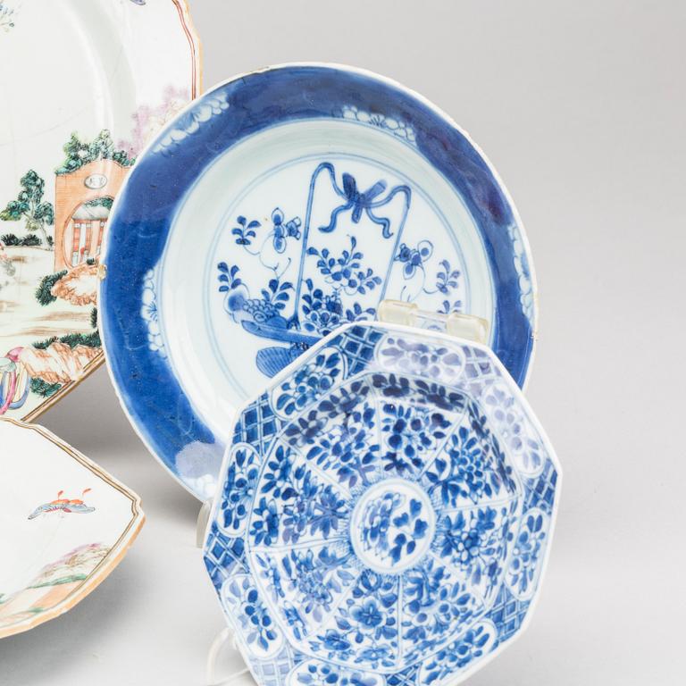 SIX PLATES QING DYNASTY, 18TH CENTURY.