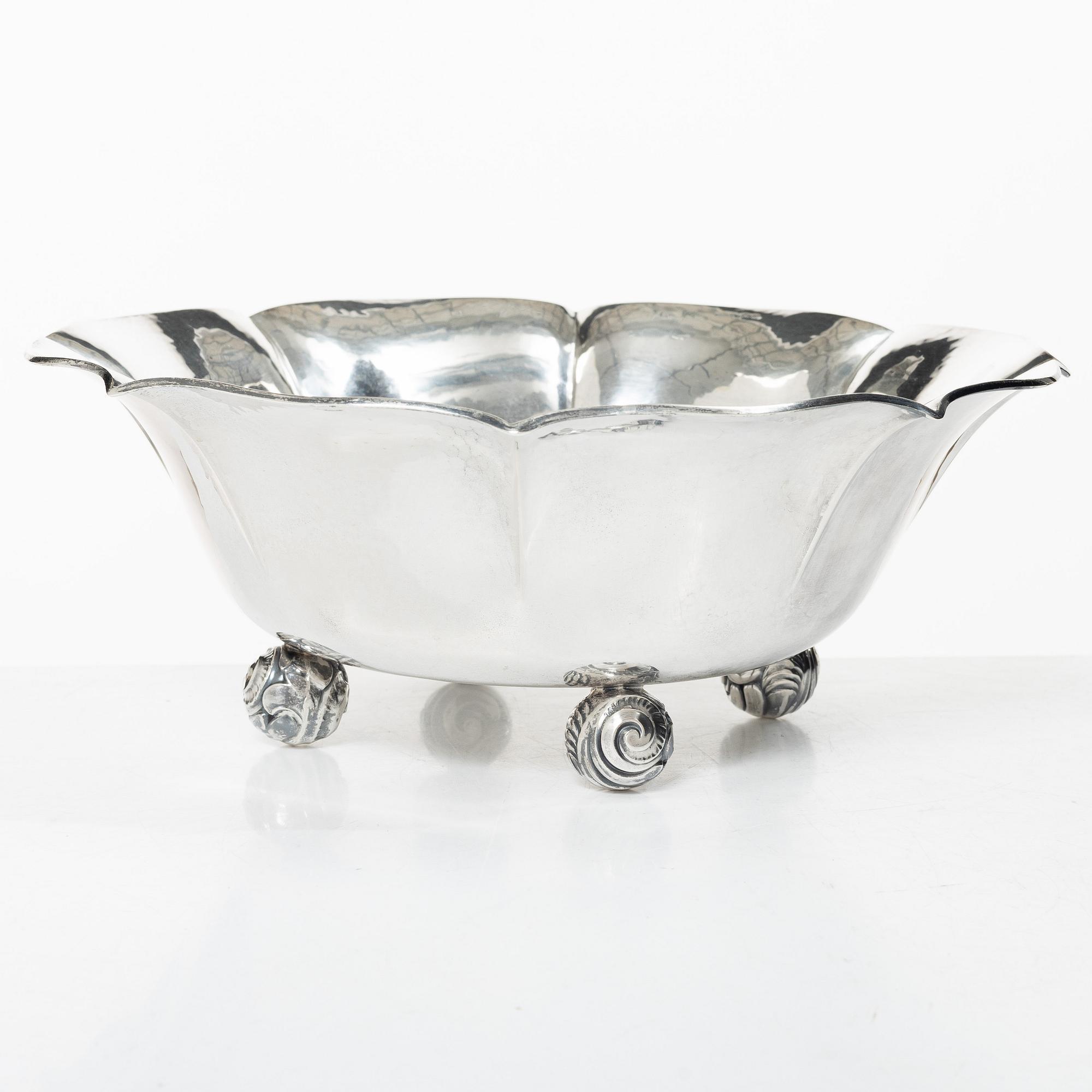 A silver bowl, Norway, 1930.