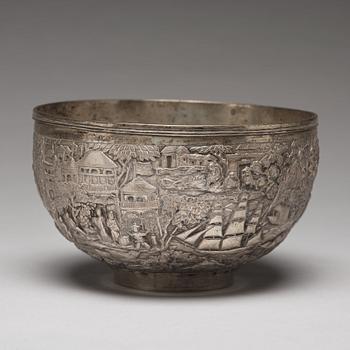 681. A Chinese silver bowl, late Qing dynasty circa 1900.