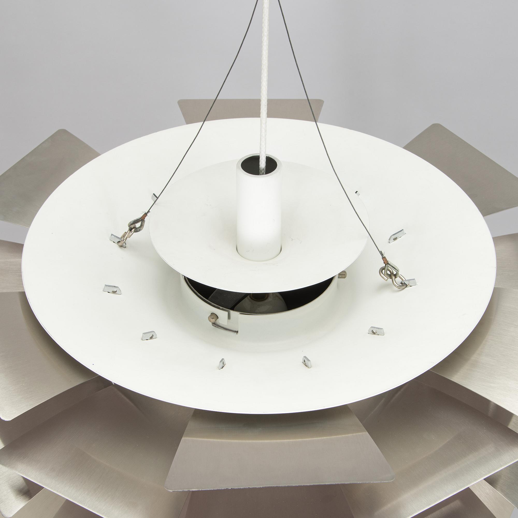 Poul Henningsen, taklampa, "PH-Kotte / PH Artichoke", Louis Poulsen, Danmark, 1980-tal.