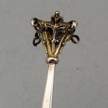 A Swedish 18th century parcel-gilt spoon, mark of Casimir Friedrich Meidt, Karlskrona (1712-1723(-44)).