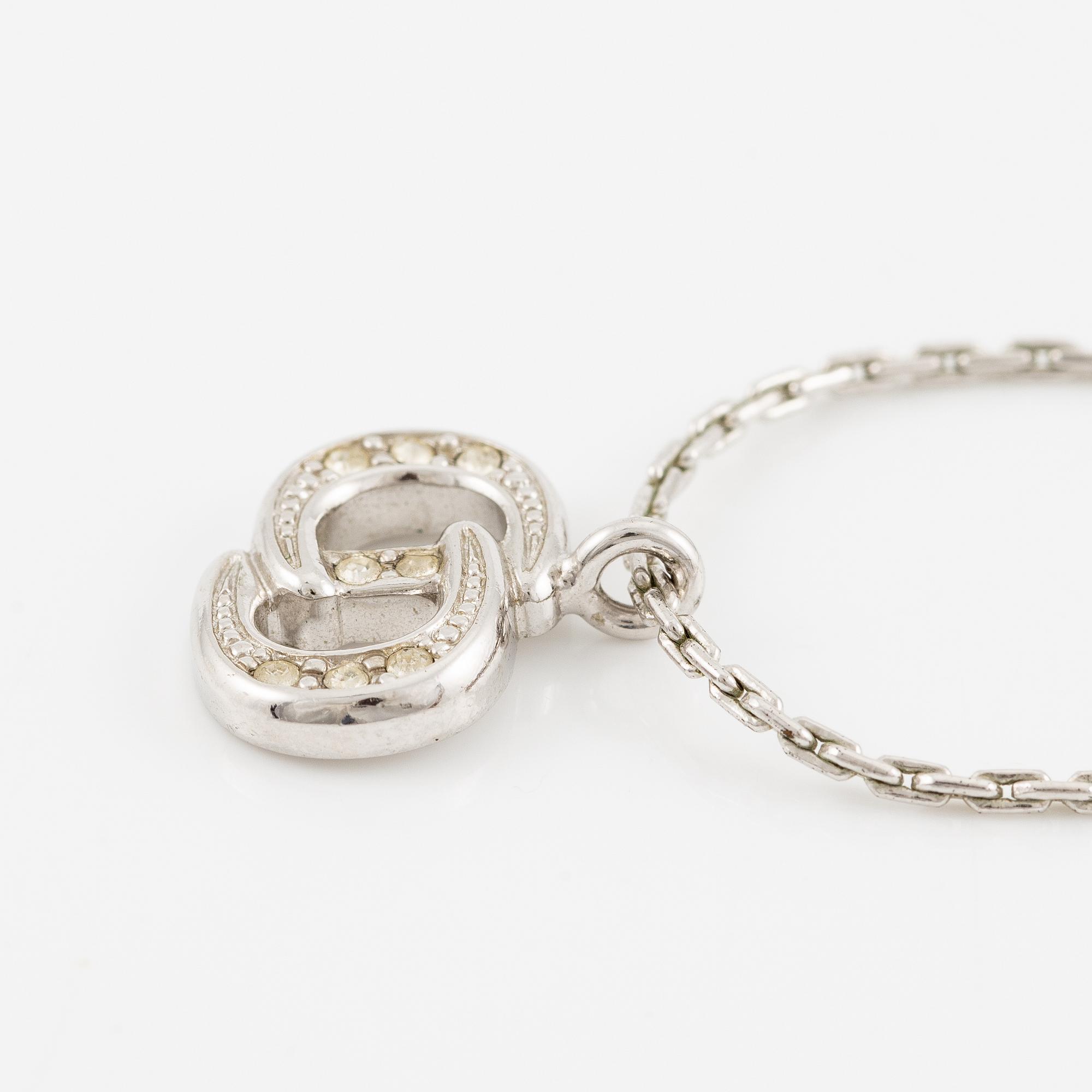 Christian Dior, örhängen, ett par och collier med hänge.